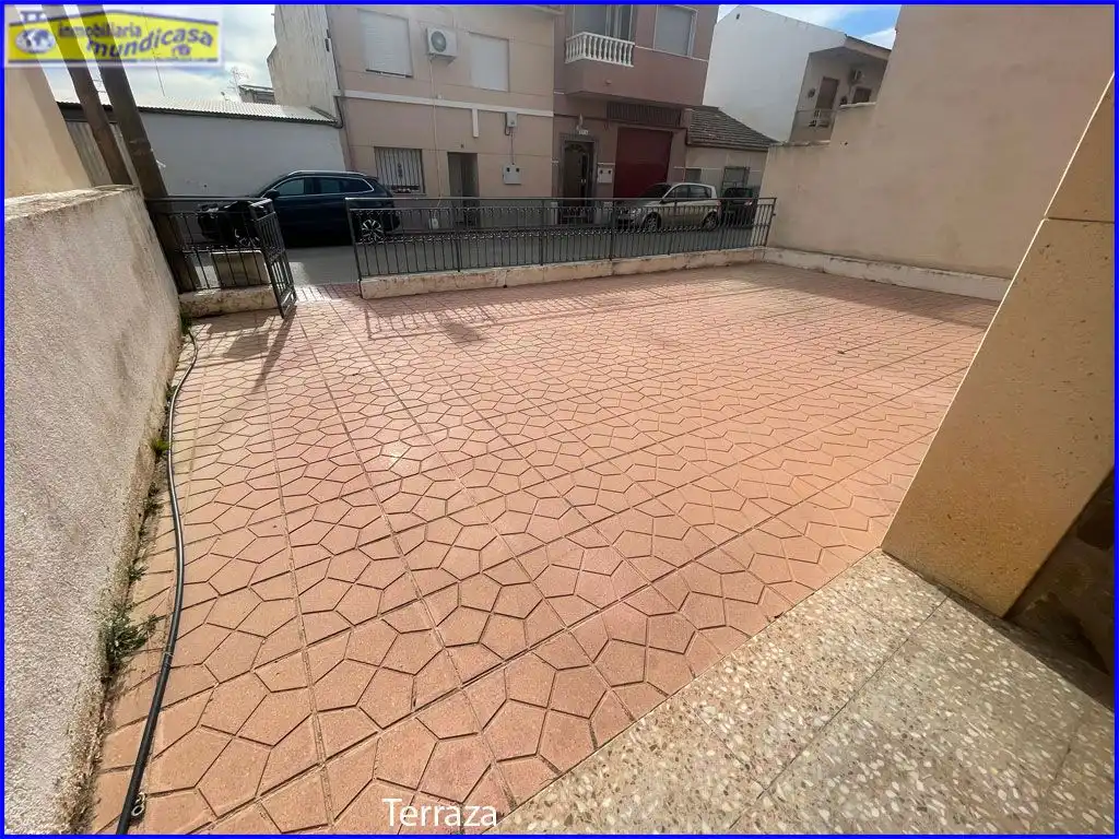 Aparcament de Casa o xalet en venda en Santomera amb Aire condicionat, Terrassa i Moblat