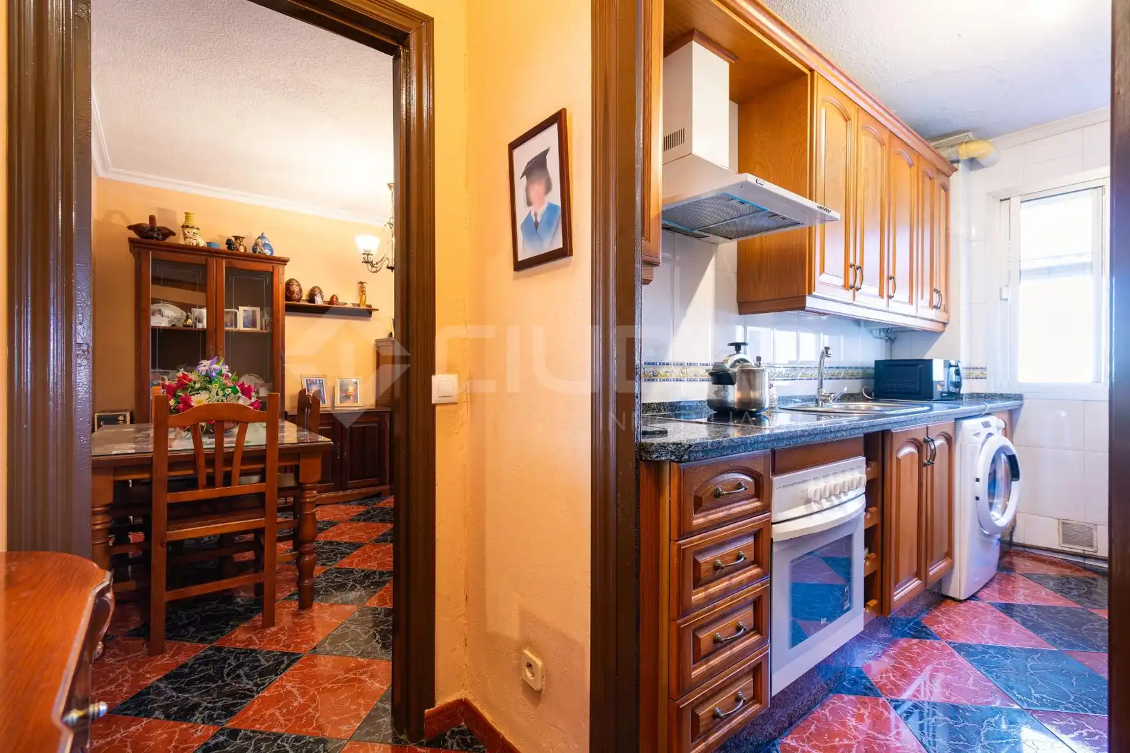 Kitchen of Flat for sale in Sevilla  with Air Conditioner