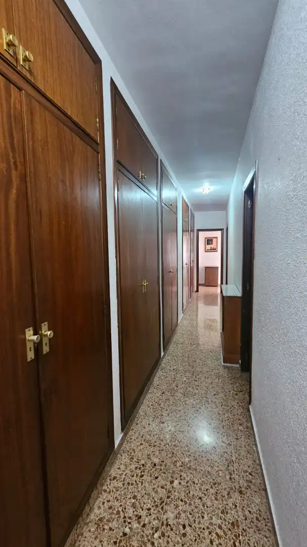 Flat for sale in Valencia  with Air Conditioner, Heating and Balcony