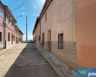 Vista exterior de Casa o xalet en venda en Siete Iglesias de Trabancos amb Jardí privat, Terrassa i Traster