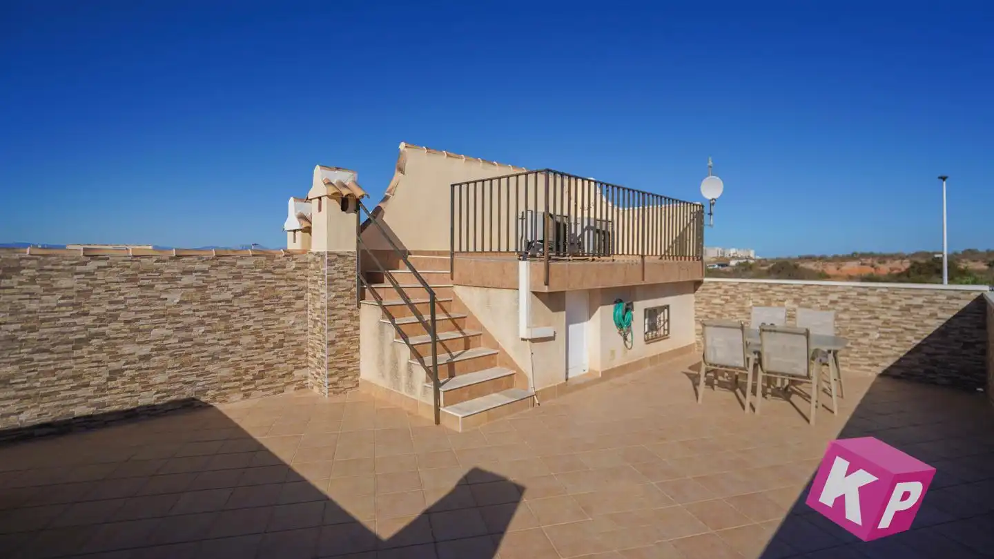 Casa amb piscina en venda a Avinguda del Carabasí, imagen 3