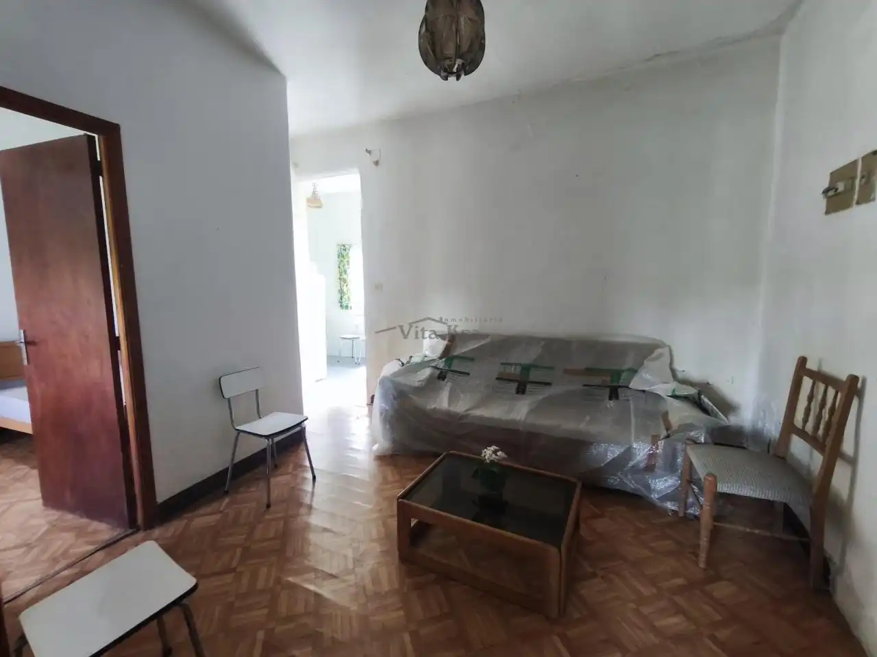 Sala de estar de Piso de alquiler en Ourense Capital  con Calefacción, Parquet y Amueblado