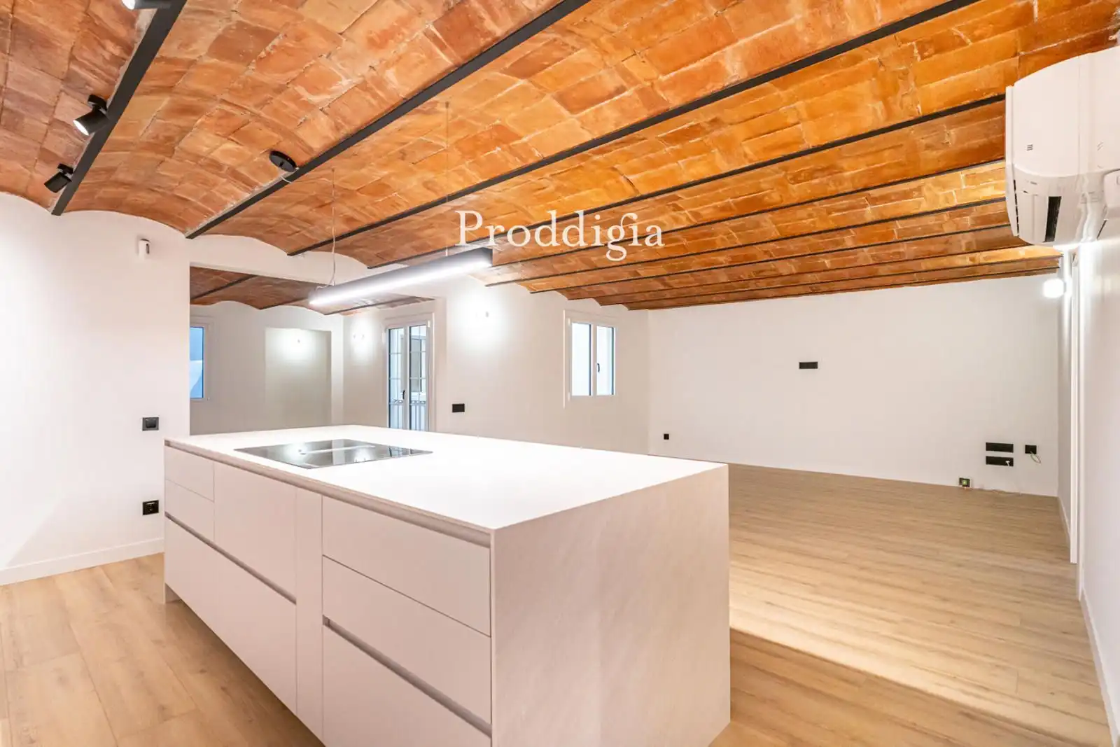 Cuina de Pis en venda en Barcelona amb Aire condicionat, Calefacció i Terrassa