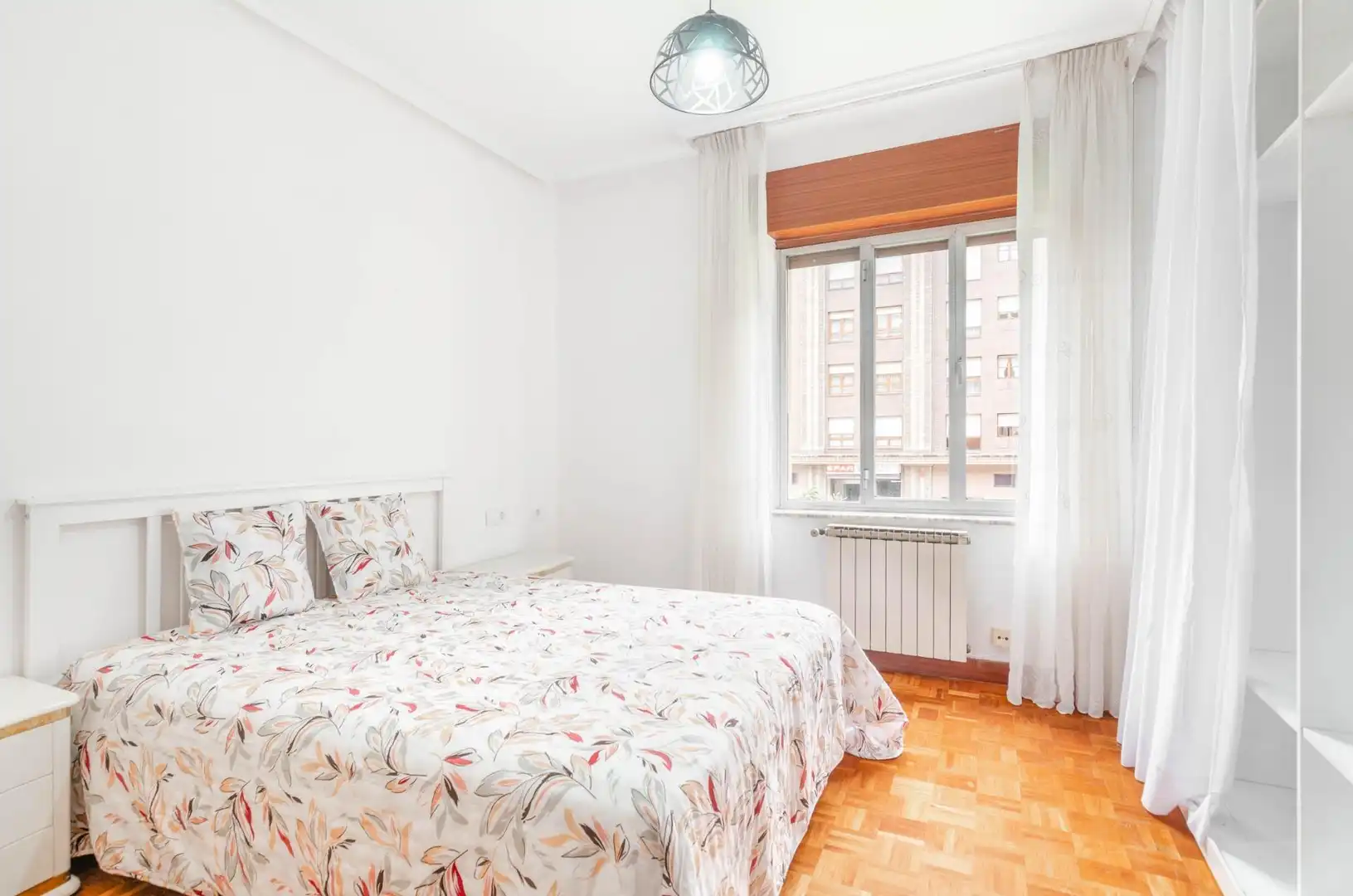 Flat for rent in Calle RAMON PEREZ DE AYALA, 52, San Pedro - Siana
