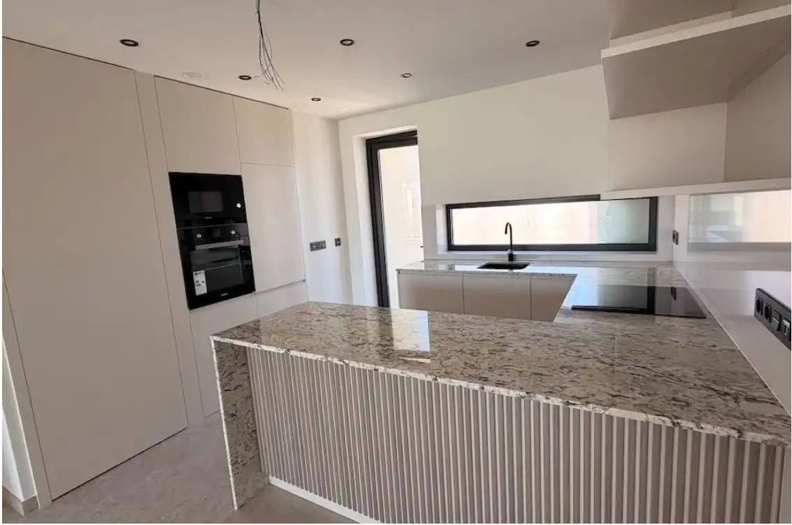 Cuina de Apartament en venda en Murcia amb Aire condicionat, Calefacció i Terrassa