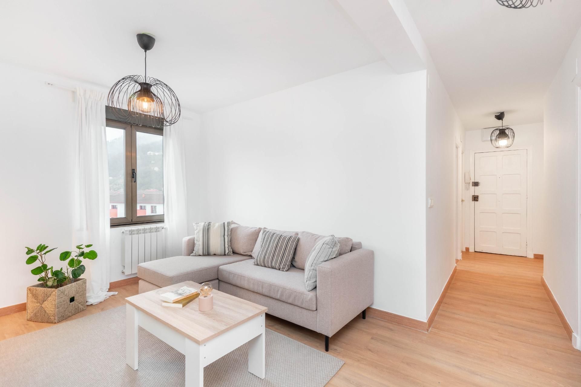 Sala d'estar de Pis en venda en Mieres (Asturias) amb Calefacció