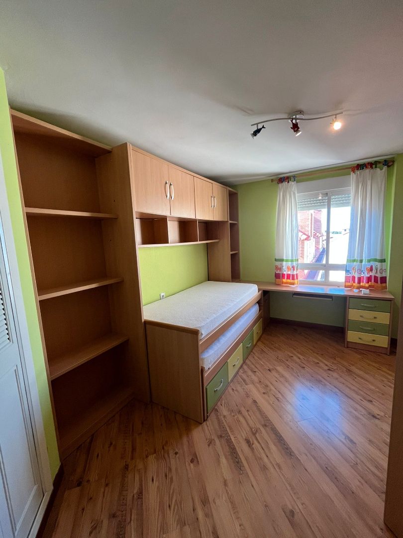 Bedroom of Flat for sale in Aranjuez  with Air Conditioner, Heating and Parquet flooring