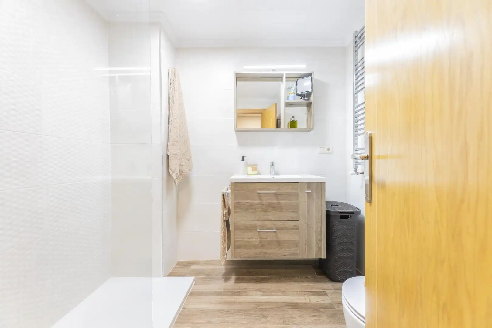 Badezimmer von Dachboden zum Verkauf in Foios mit Klimaanlage, Heizung und Terrasse