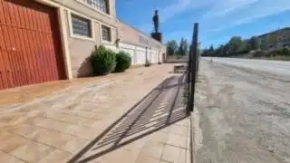 Vista exterior de Local en venda en Belorado amb Calefacció i Alarma