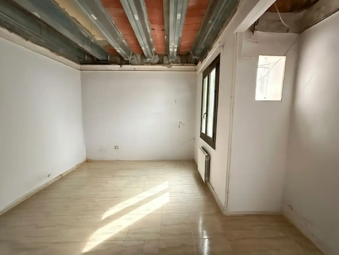 Piso con ascensor en venta en Carrer de Simó Oller, imagen 3