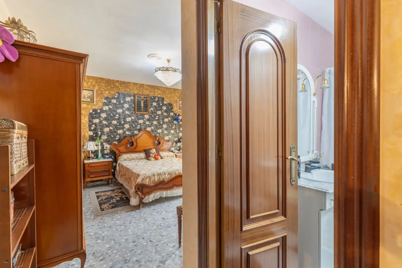 Schlafzimmer von Haus oder Chalet zum Verkauf in Víznar mit Klimaanlage, Heizung und Privatgarten
