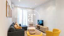 Living room of Flat to rent in  Barcelona Capital  with Air Conditioner, Heating and Furnished