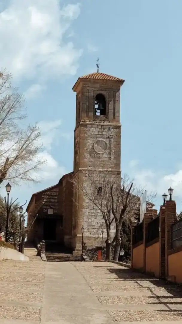 Casa adosada en venta en Hita