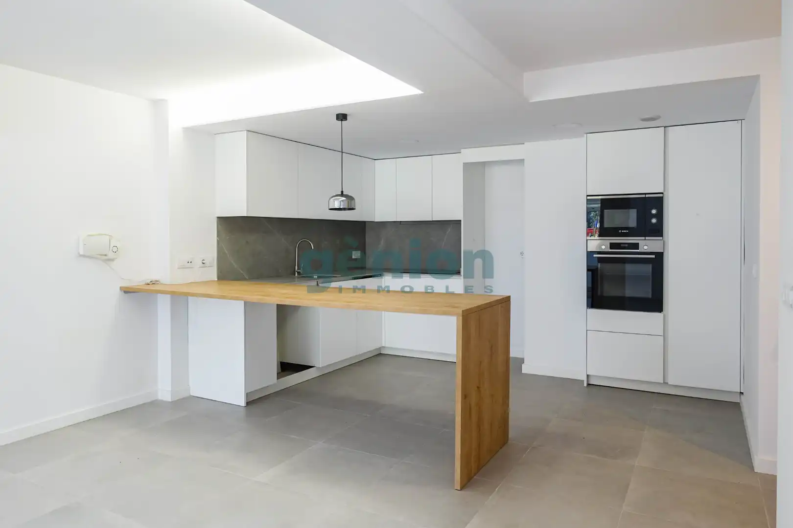 Cocina de Piso en venta en Girona con Aire acondicionado y Calefacción