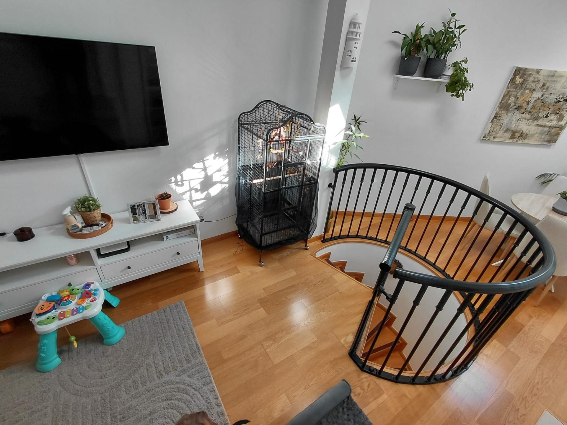 Sala de estar de Dúplex en venta en El Molar (Madrid) con Calefacción, Parquet y Trastero