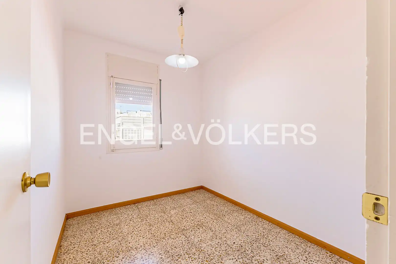 Habitación de Piso en venta en Sant Boi de Llobregat con Calefacción, Terraza y Balcón