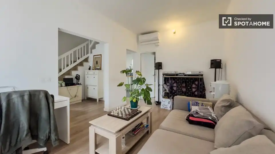 Living room of Flat for rent in Barcelona  with Air Conditioner, Heating and Furnished