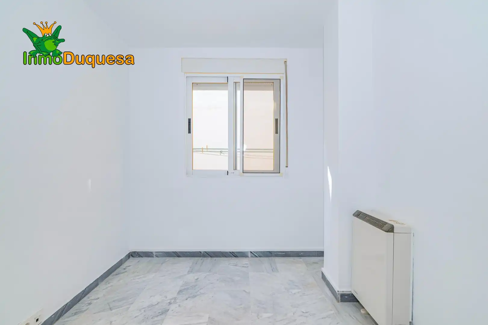 Habitación de Piso en venta en La Zubia con Aire acondicionado, Calefacción y Terraza
