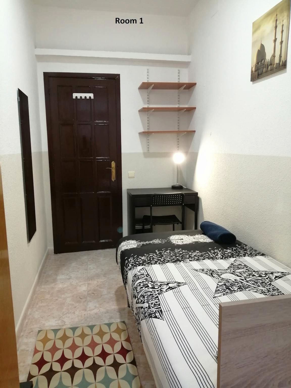 Bedroom of Flat to share in  Barcelona Capital  with Furnished and Washing machine