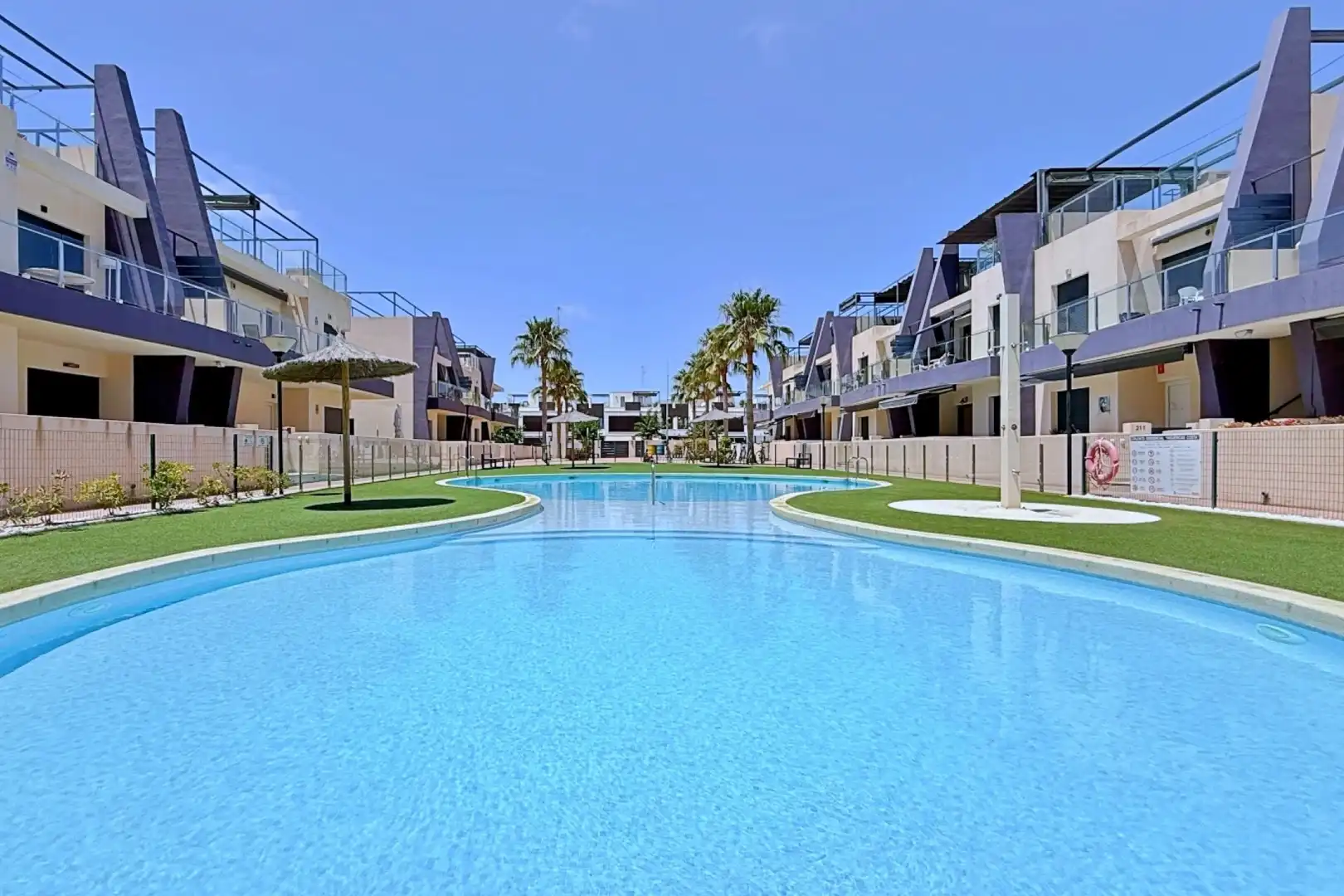 Flat with terrace for sale in El Mojón