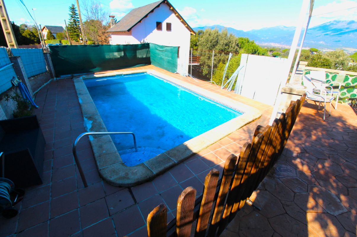 Piscina de Casa o xalet en venda en Vallgorguina amb Aire condicionat i Piscina