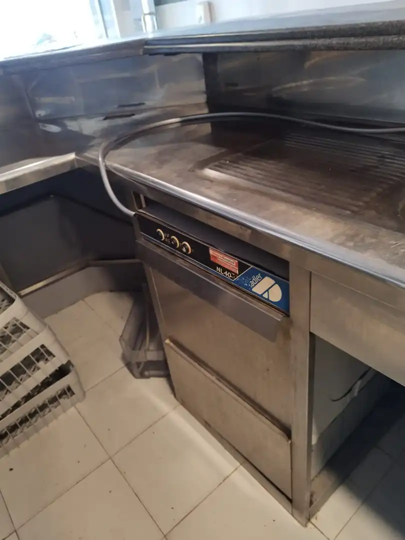 Kitchen of Commercial properties for sale in  Logroño  with Air Conditioner, Heating and Terrace