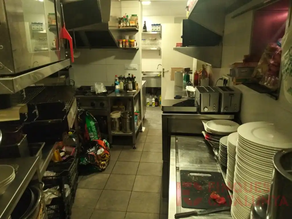 Locale commerciale in cessione a Calle Puigmal, imagen 45