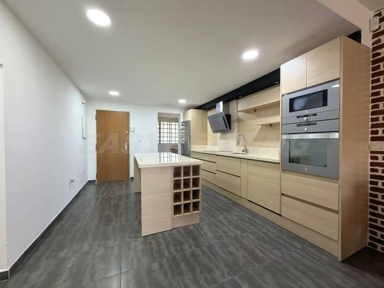 Cocina de Piso en venta en La Línea de la Concepción con Terraza, Amueblado y Alarma