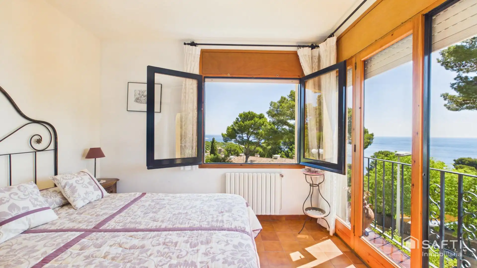 Bedroom of Detached homes for sale in Palafrugell  with Air Conditioner, Heating and Terrace