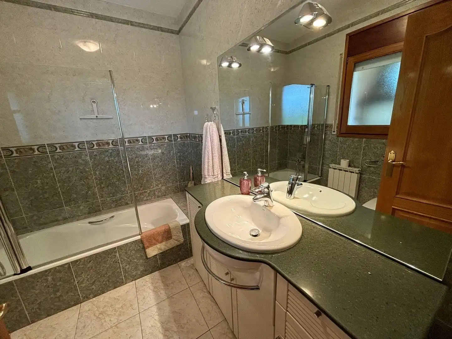 Bathroom of Houses for sale in Sant Esteve de Palautordera  with Heating