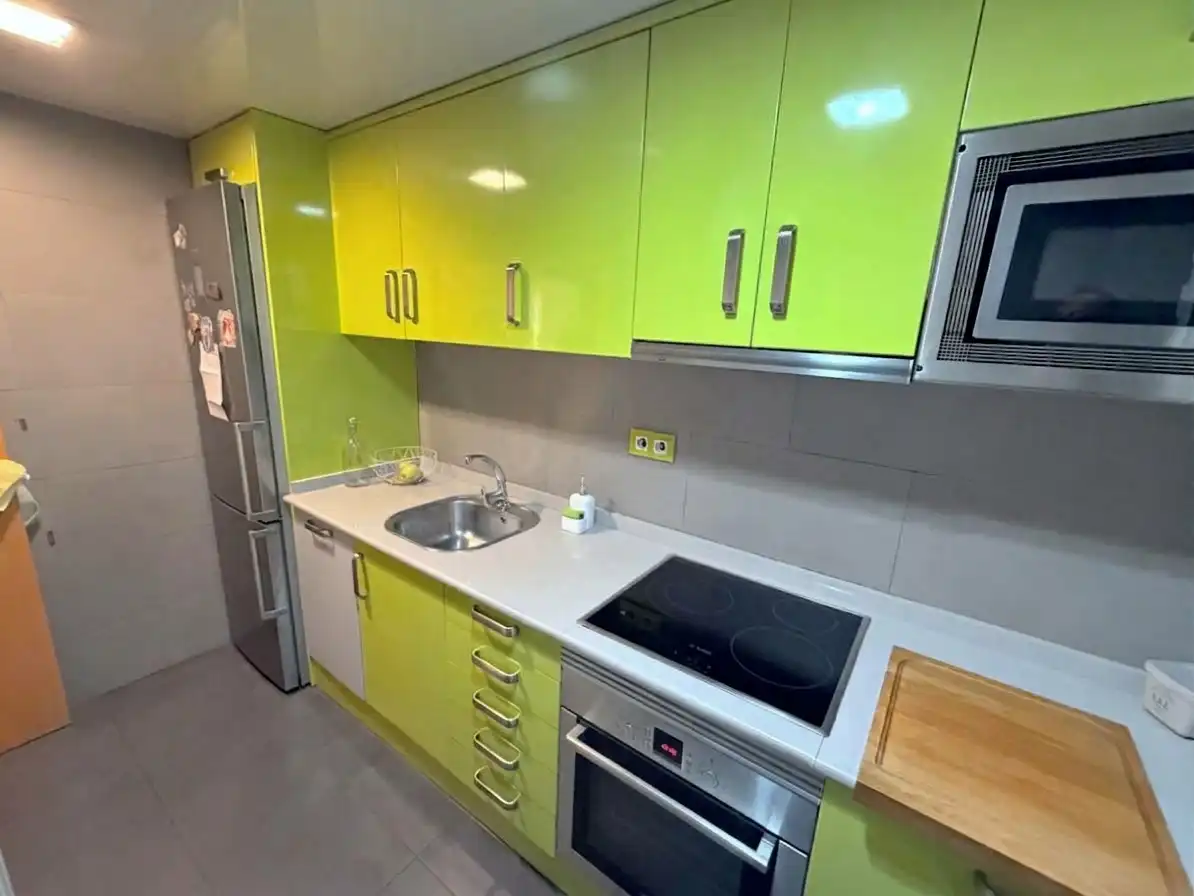 Kitchen of Flat for sale in Sagnier - Plaça de Catalunya