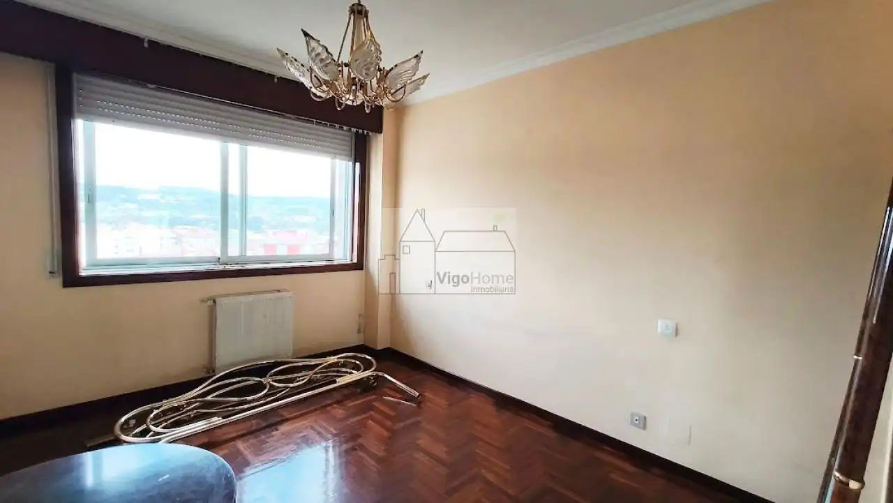 Bedroom of Flat for sale in Vigo   with Heating and Storage room