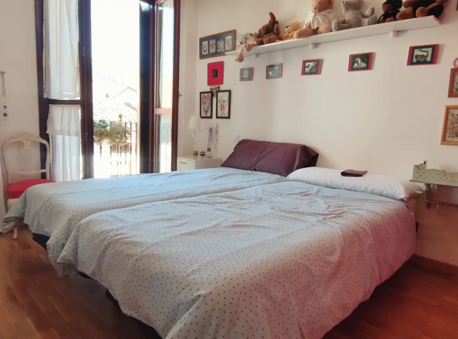 Habitación de Apartamento en venta en Ezcaray con Calefacción, Amueblado y Balcón