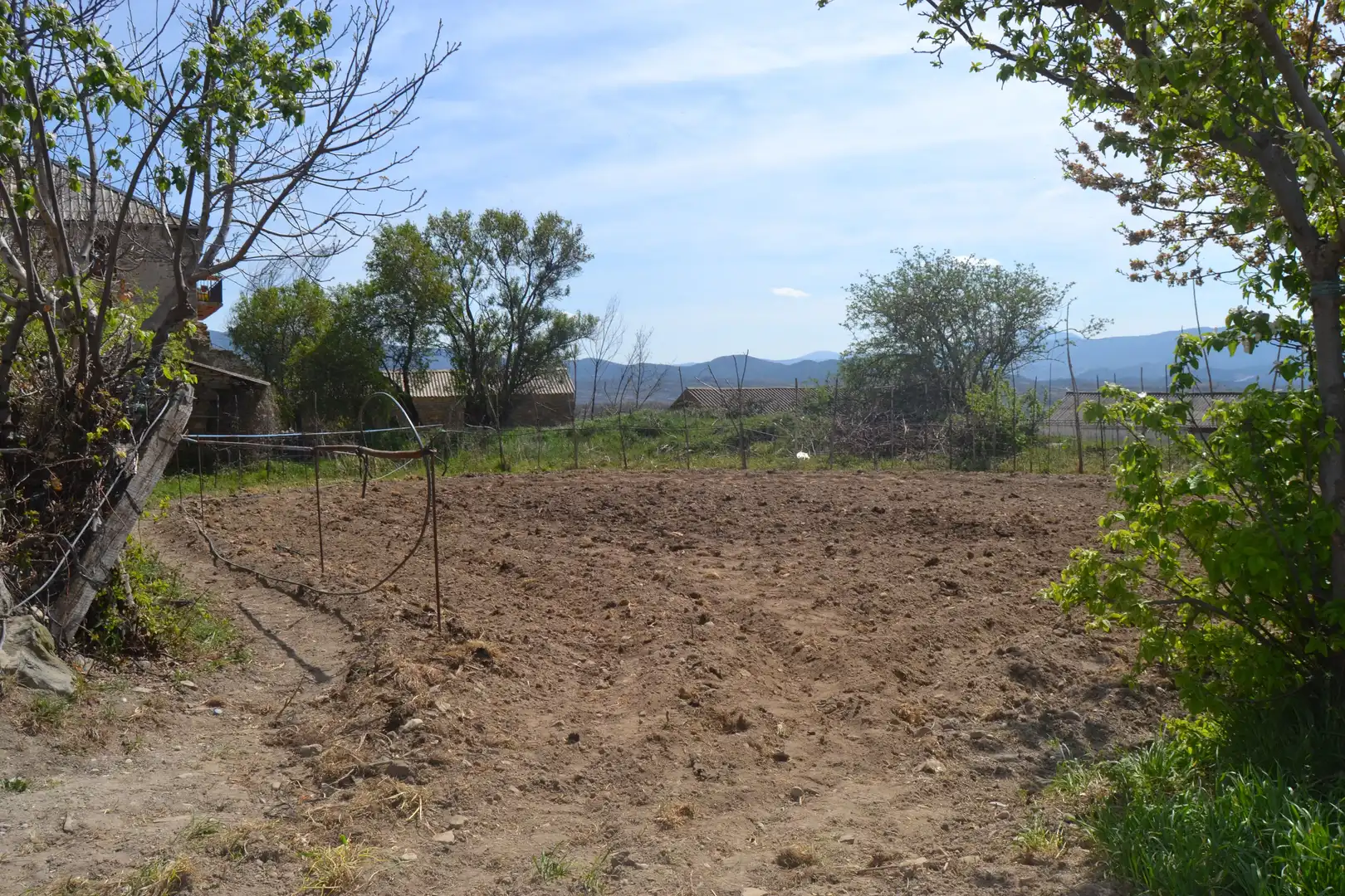 Country homes for sale in Sabiñánigo  with Private garden