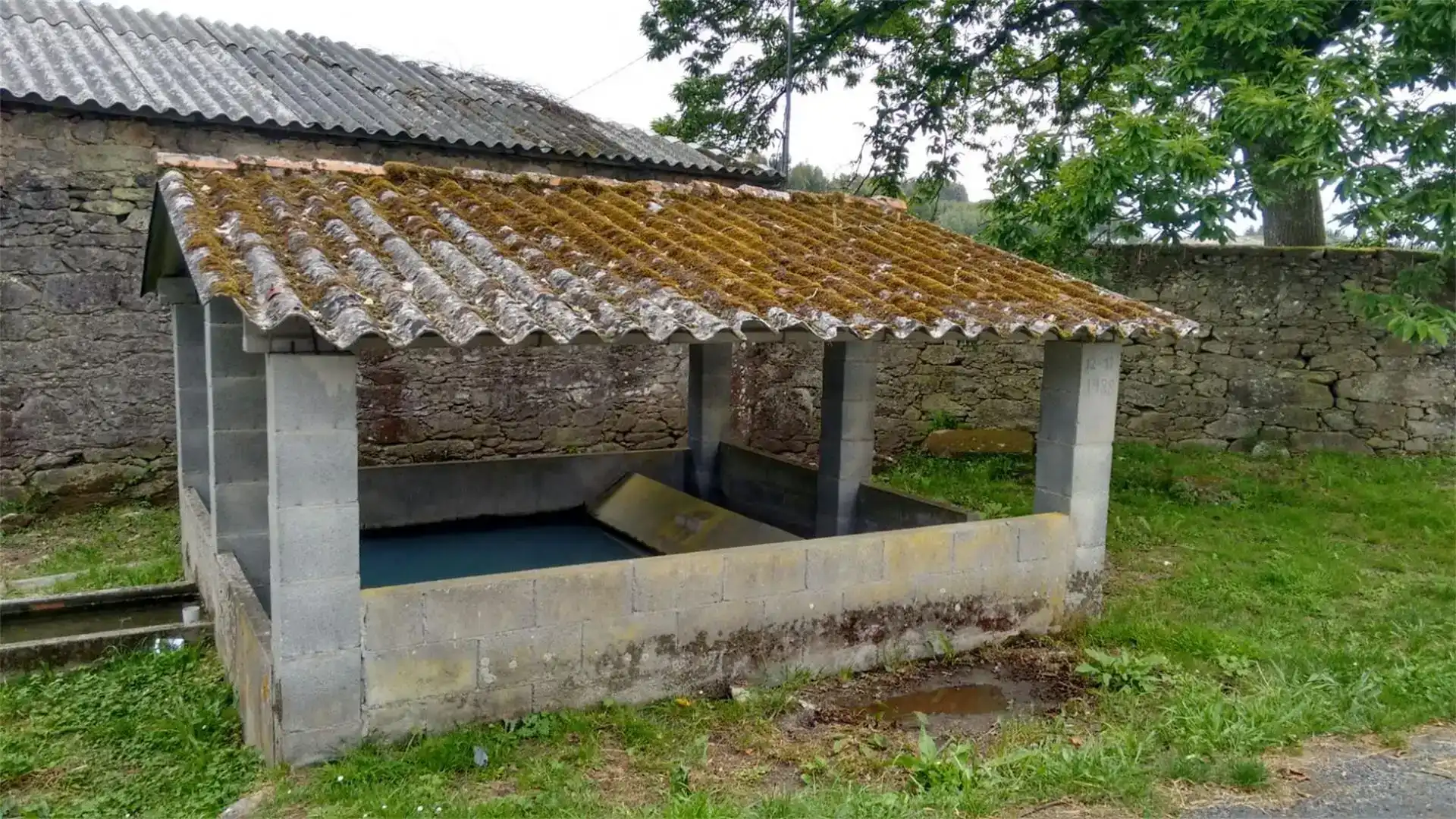 Swimming pool of Land for sale in Palas de Rei