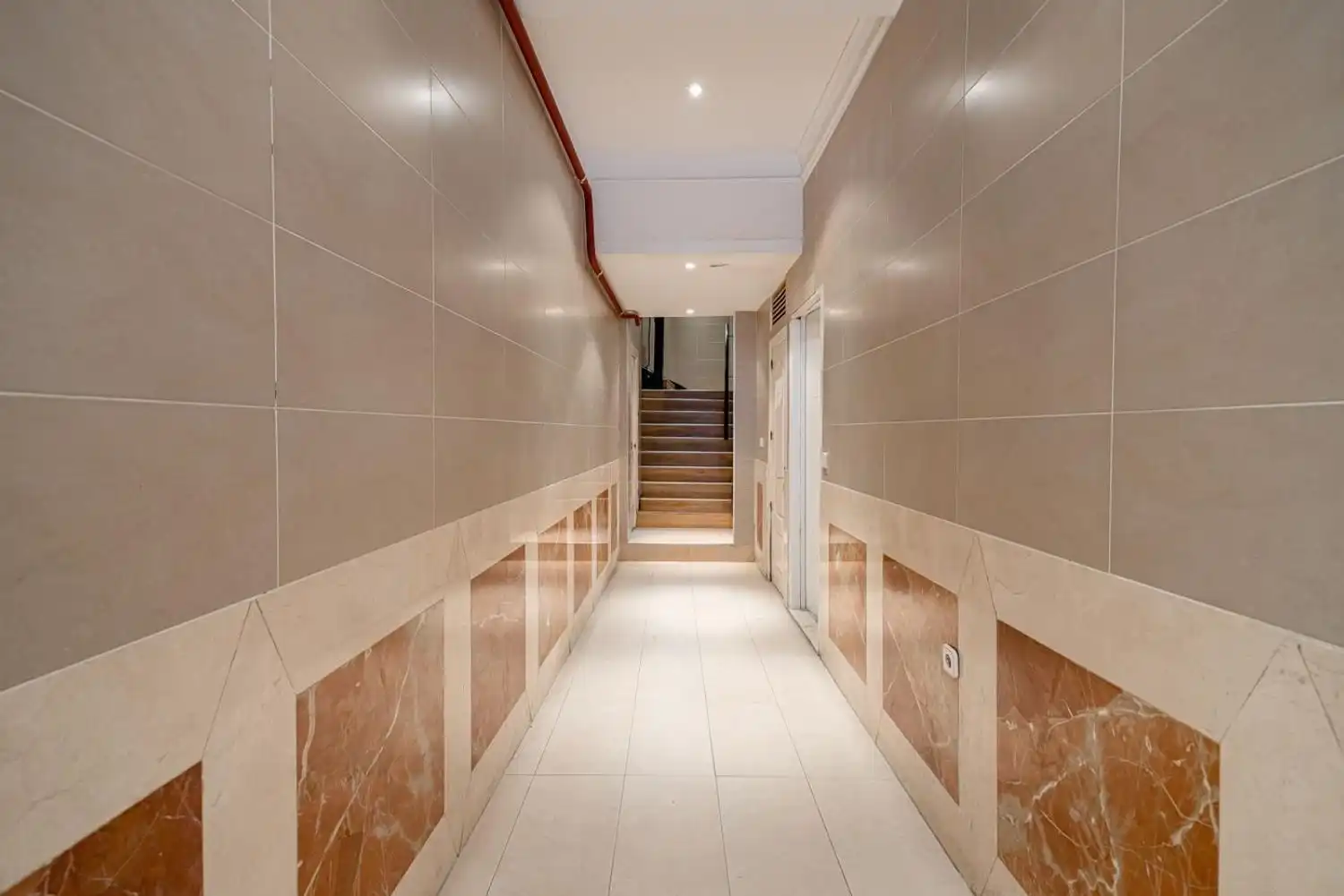 Piso en venta en Madrid con Aire acondicionado, Calefacción y Amueblado