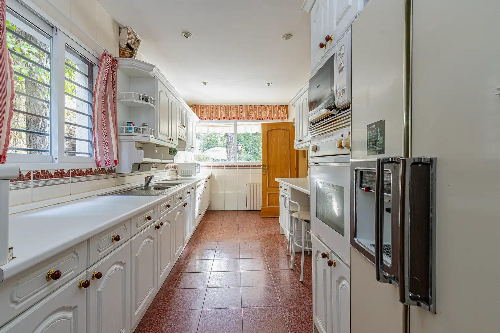 Kitchen of Houses for sale in San Lorenzo de El Escorial  with Heating, Private garden and Terrace