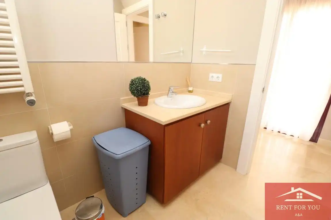 Badezimmer von Haus oder Chalet zur Miete in Coín mit Klimaanlage, Heizung und Privatgarten