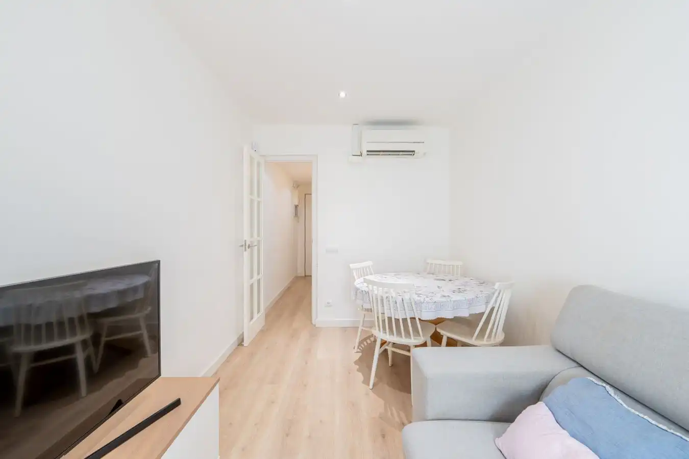 Wohnzimmer von Wohnung zum Verkauf in Barcelona mit Klimaanlage, Heizung und Möbliert