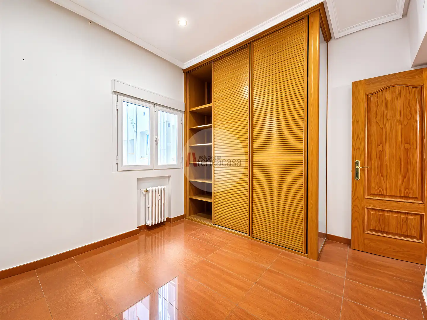 Bedroom of Flat for rent in Madrid  with Air Conditioner, Heating and Oven