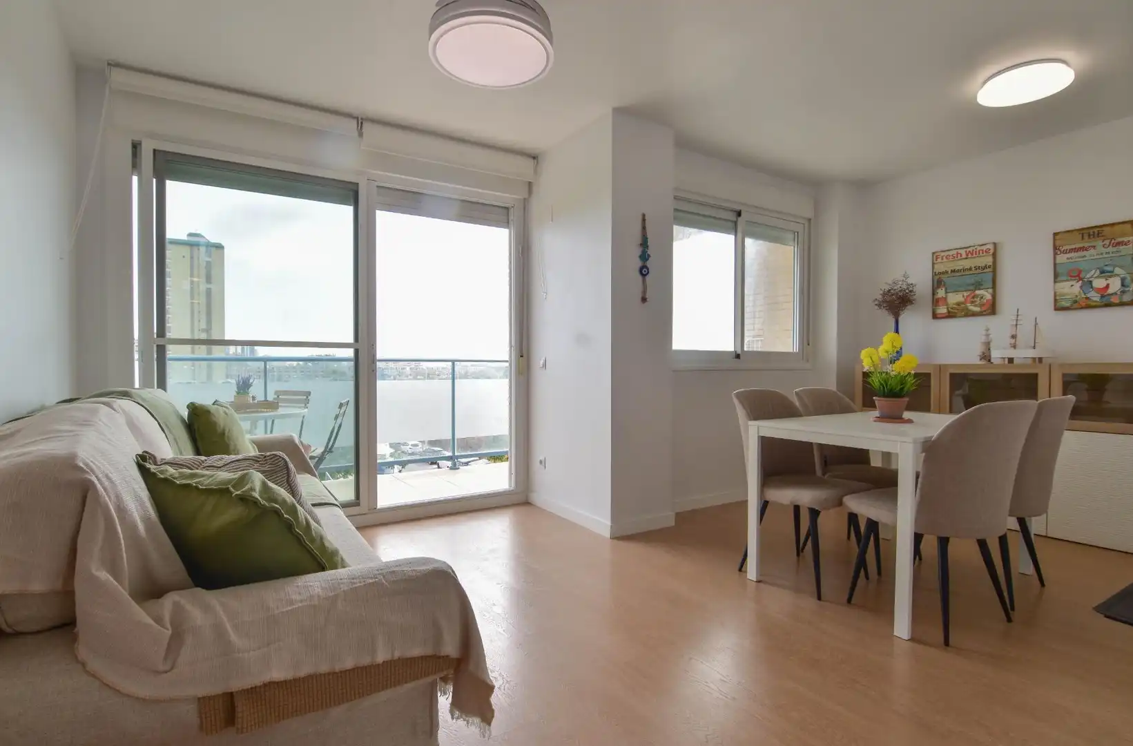 Sala d'estar de Apartament de lloguer en El Puig de Santa Maria amb Aire condicionat, Calefacció i Terrassa