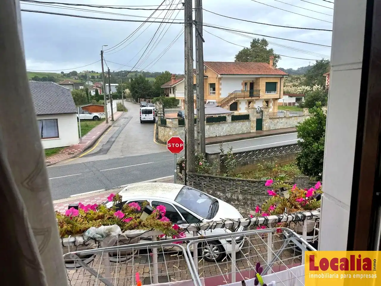 Vista exterior de Casa o chalet en venta en Camargo con Balcón