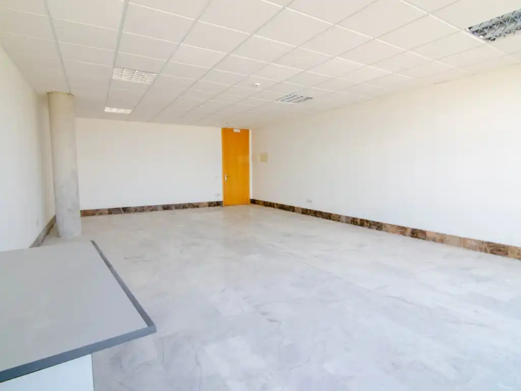 Oficina de alquiler en La Rinconada