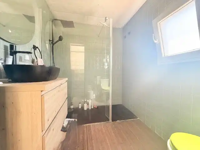 Badezimmer von Country house zum Verkauf in Castellón de la Plana / Castelló de la Plana mit Klimaanlage, Privatgarten und Terrasse