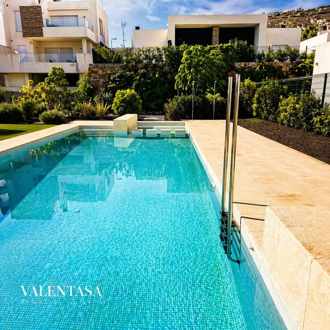 Villa con terrazza in vendita a Calle Daya Nueva, imagen 23