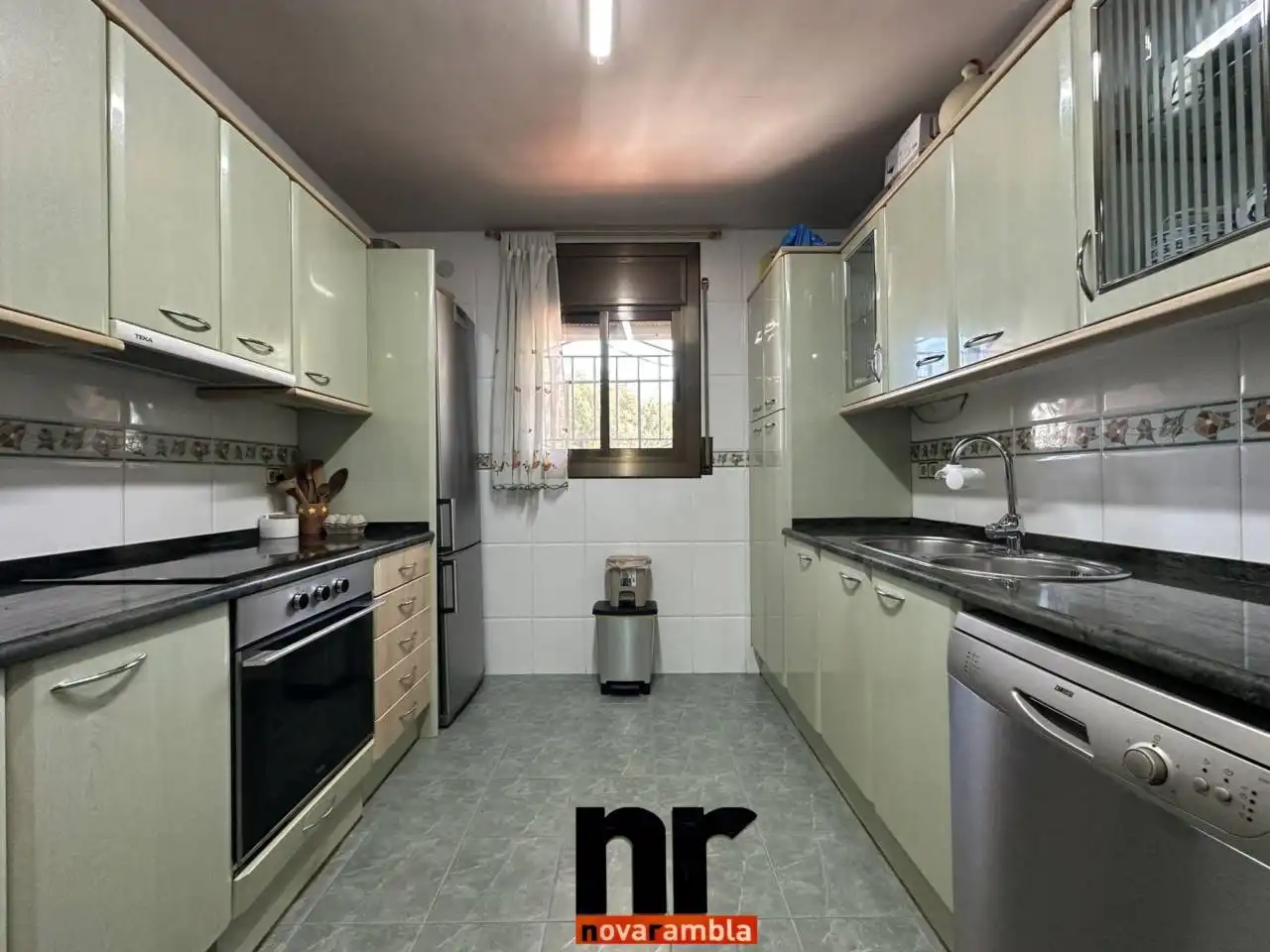 Adosado con jardín en venta en Can Mas, imagen 6