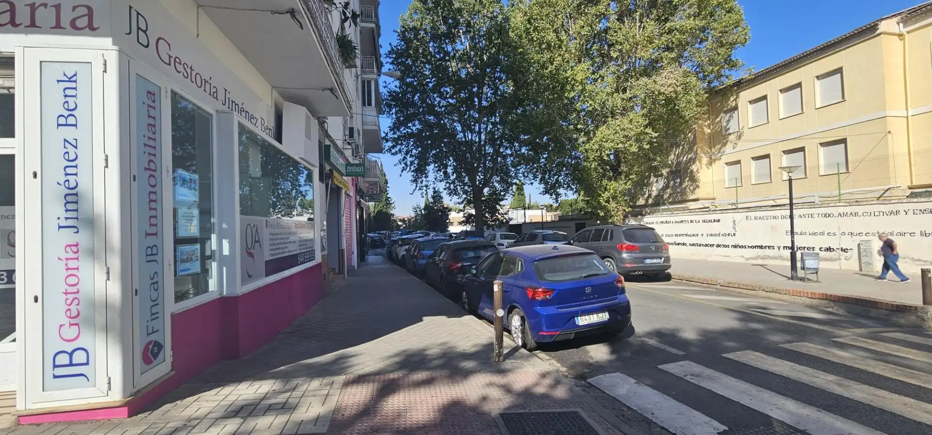 Aparcament de Local de lloguer en Granada amb Aire condicionat