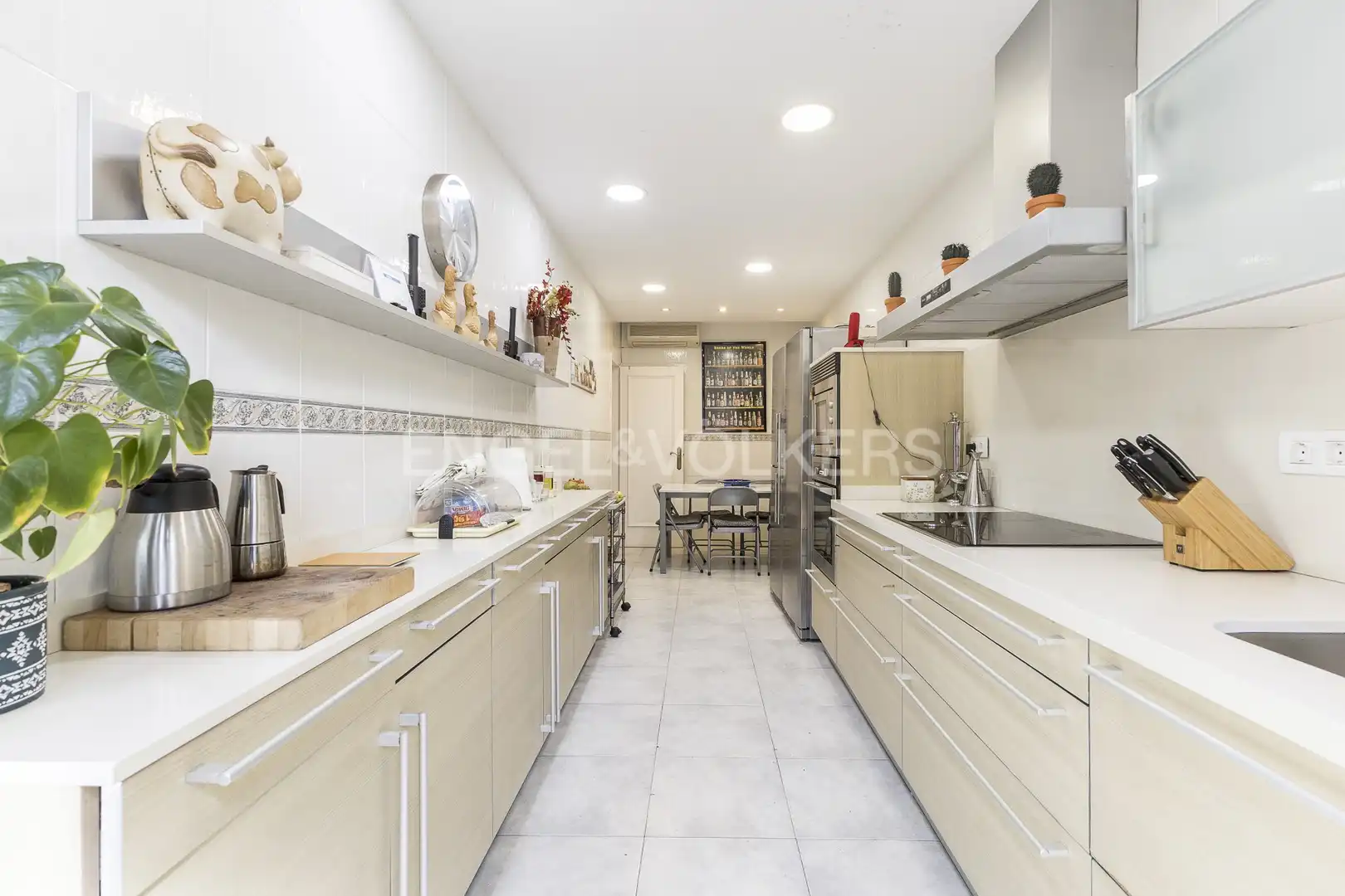 Cocina de Casa o chalet en venta en Barcelona con Calefacción, Jardín privado y Terraza