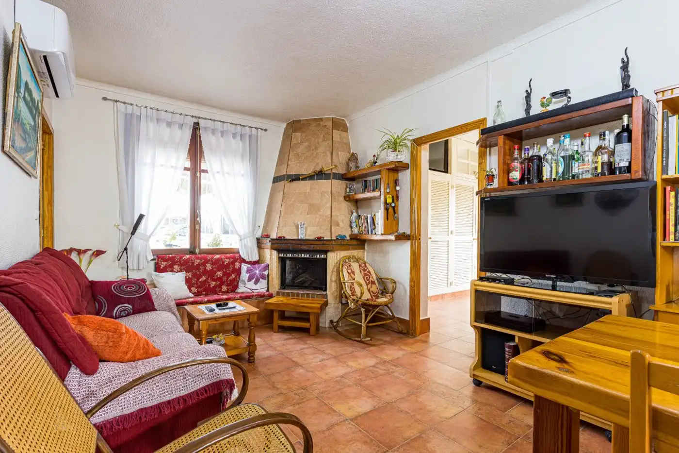 Sala d'estar de Casa o xalet en venda en Orihuela amb Jardí privat, Traster i Piscina