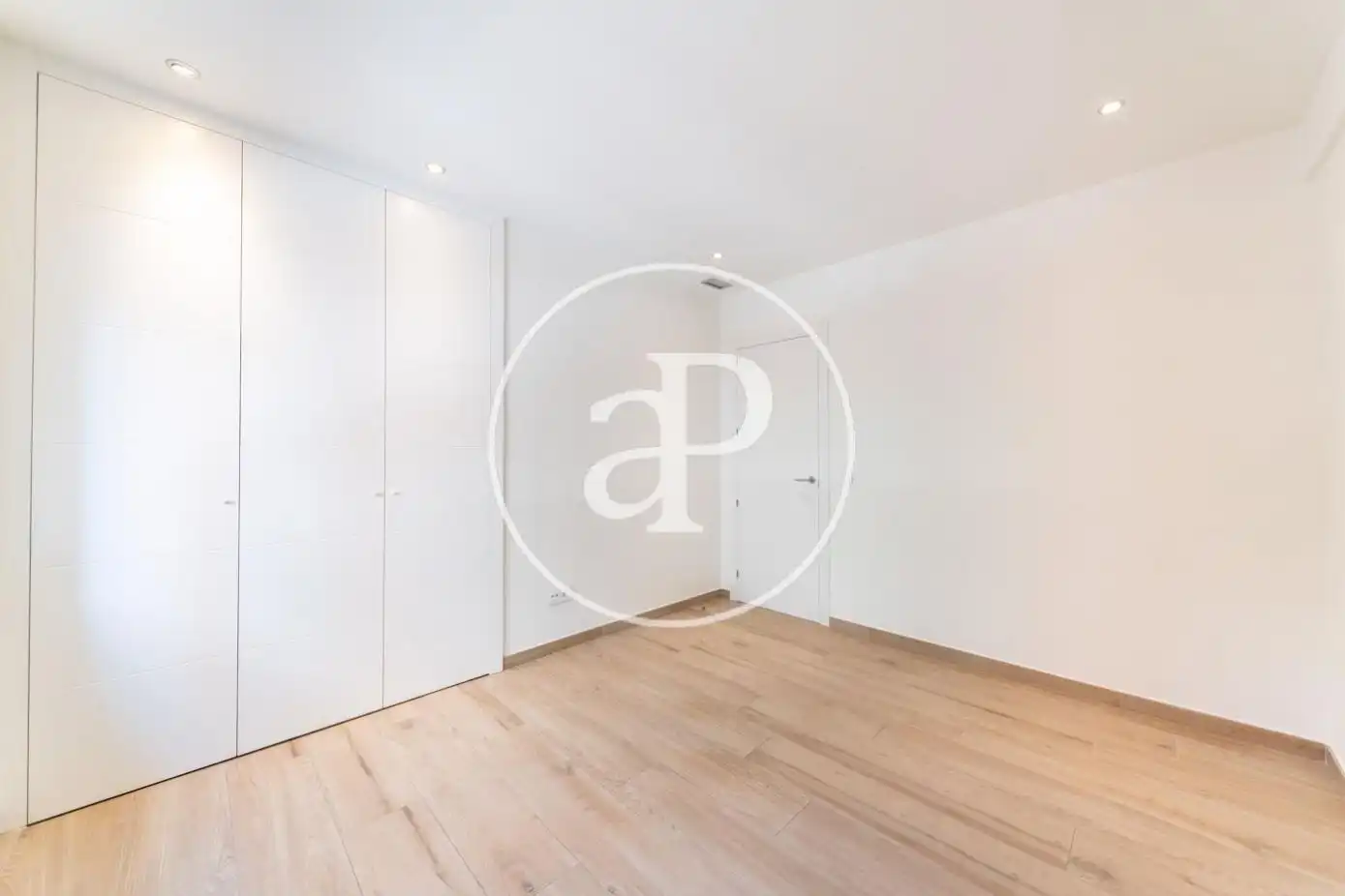 Schlafzimmer von Wohnung zur Miete in Madrid mit Klimaanlage, Heizung und Abstellraum